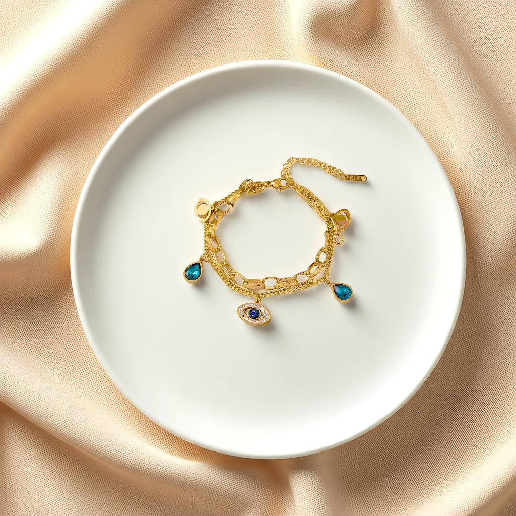 Stylish bracelet featuring a classic evil eye charm for spiritual wellness